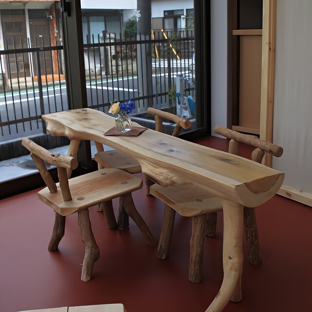 子供にやさしいテーブルチェアー