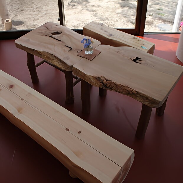 くぎをつかっていないテーブル、チェアー